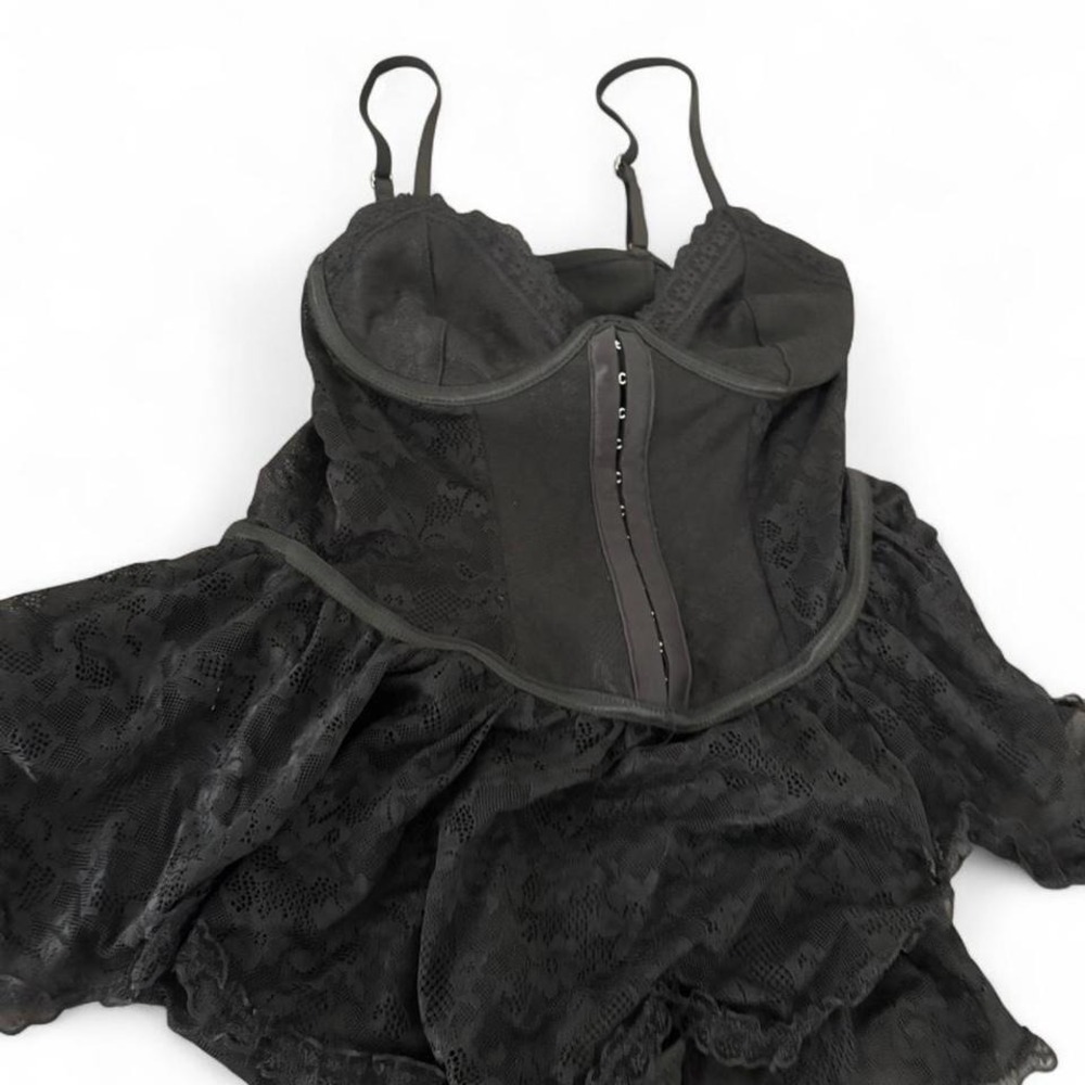 Black lace‎ corset top with adjustable straps unworn brand new size Large